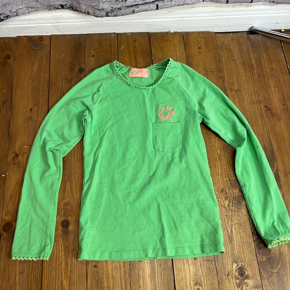 Mim-pi size 9Y Green long sleeve tshirt with embroidered kitten